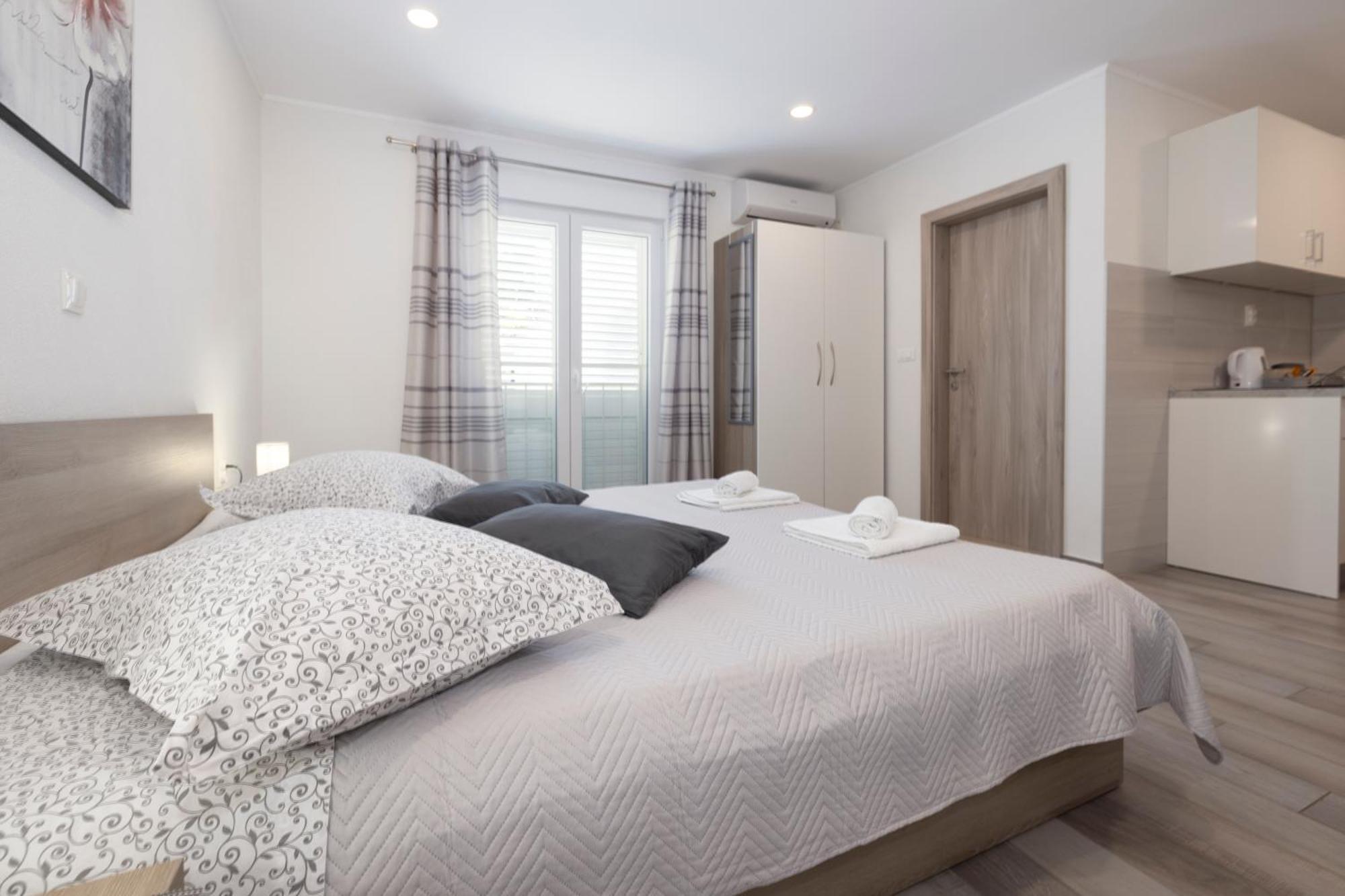Apartmani Marta Tučepi Exteriör bild