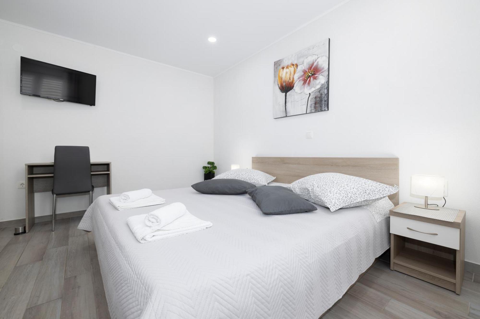 Apartmani Marta Tučepi Exteriör bild