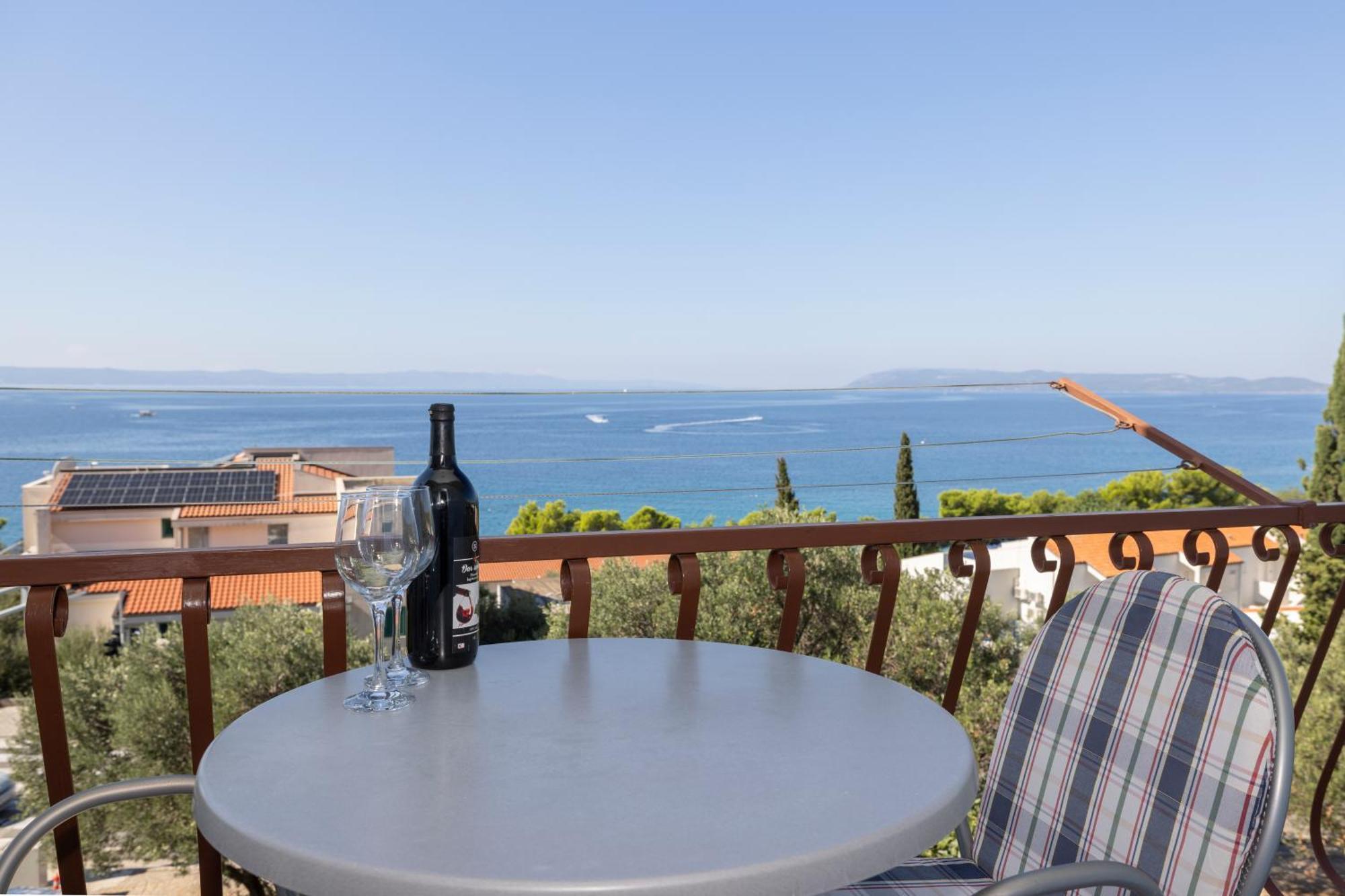 Apartmani Marta Tučepi Exteriör bild