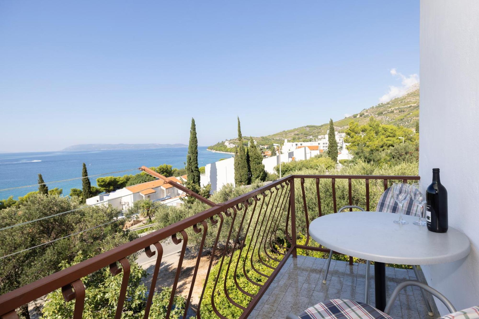 Apartmani Marta Tučepi Exteriör bild