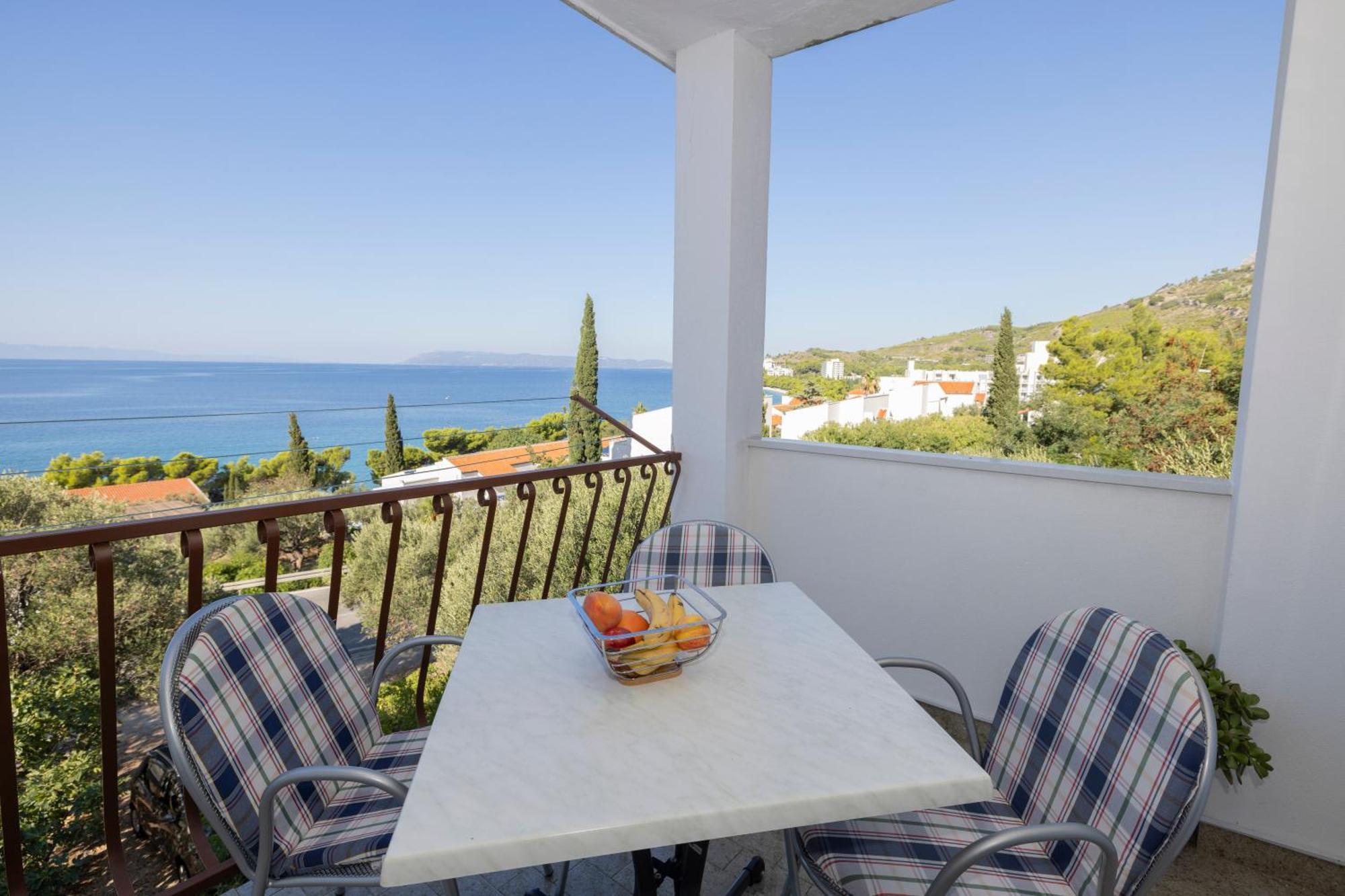 Apartmani Marta Tučepi Exteriör bild