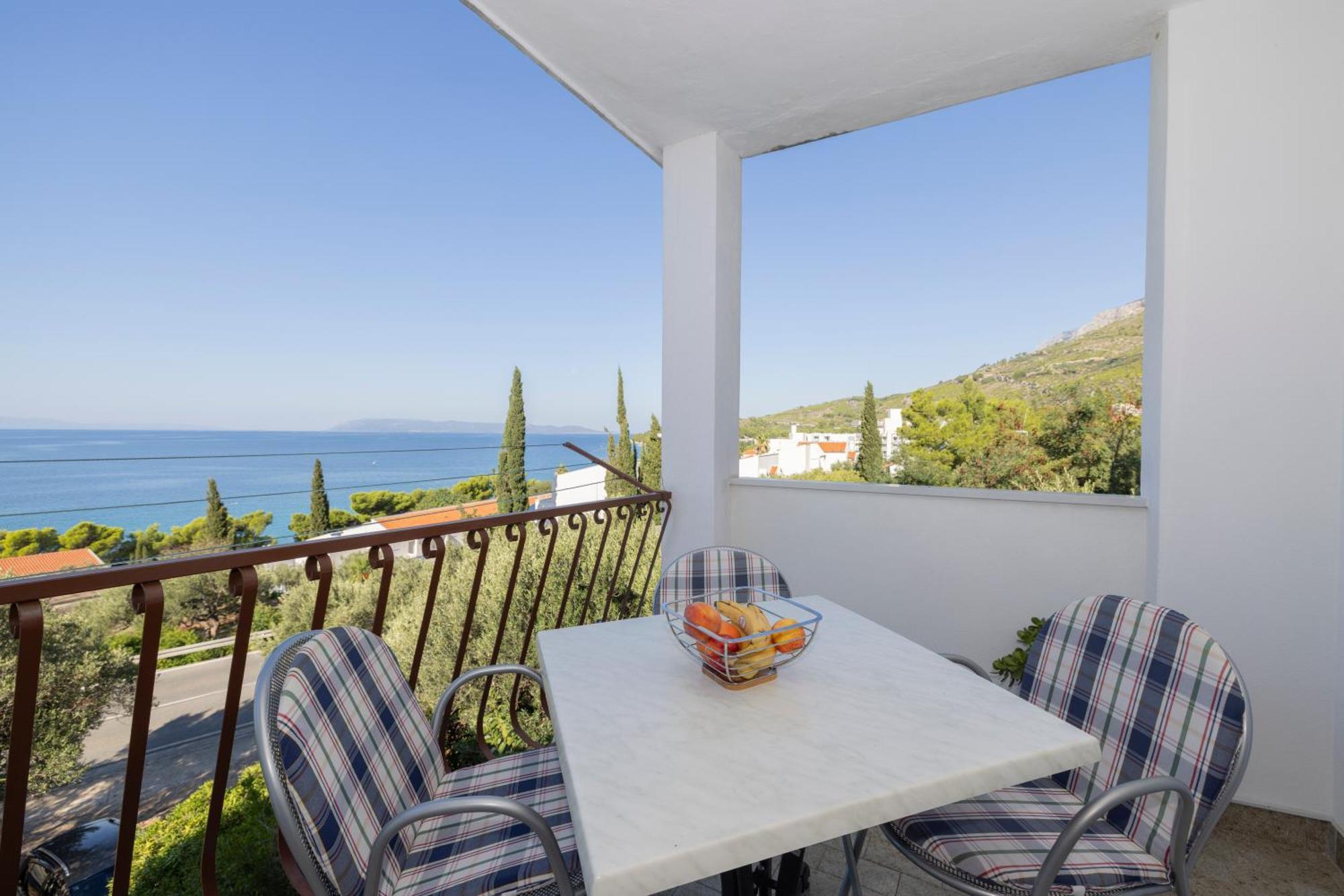 Apartmani Marta Tučepi Exteriör bild