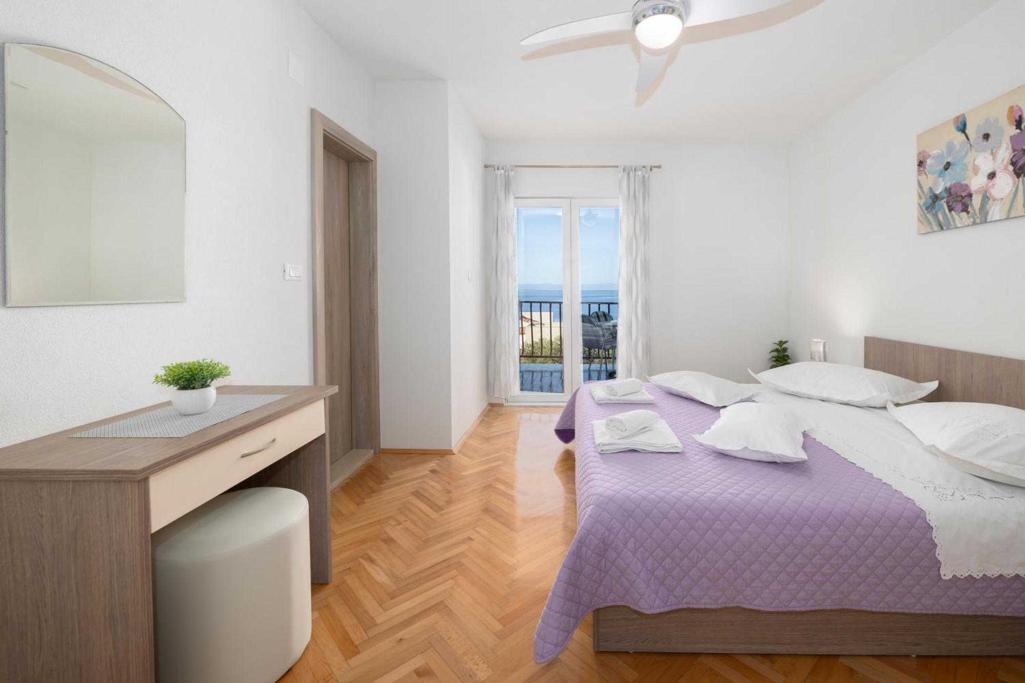 Apartmani Marta Tučepi Exteriör bild