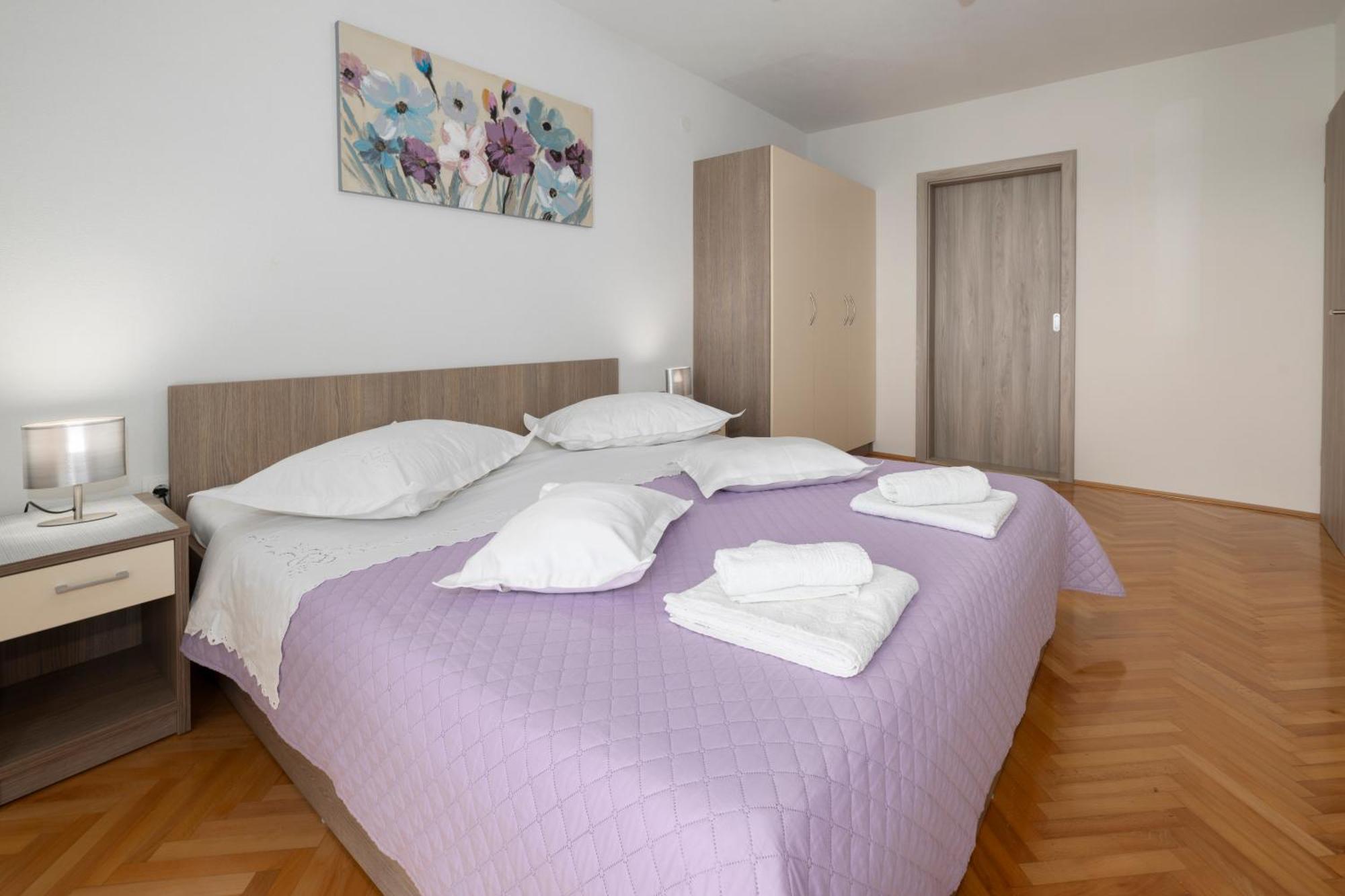Apartmani Marta Tučepi Exteriör bild