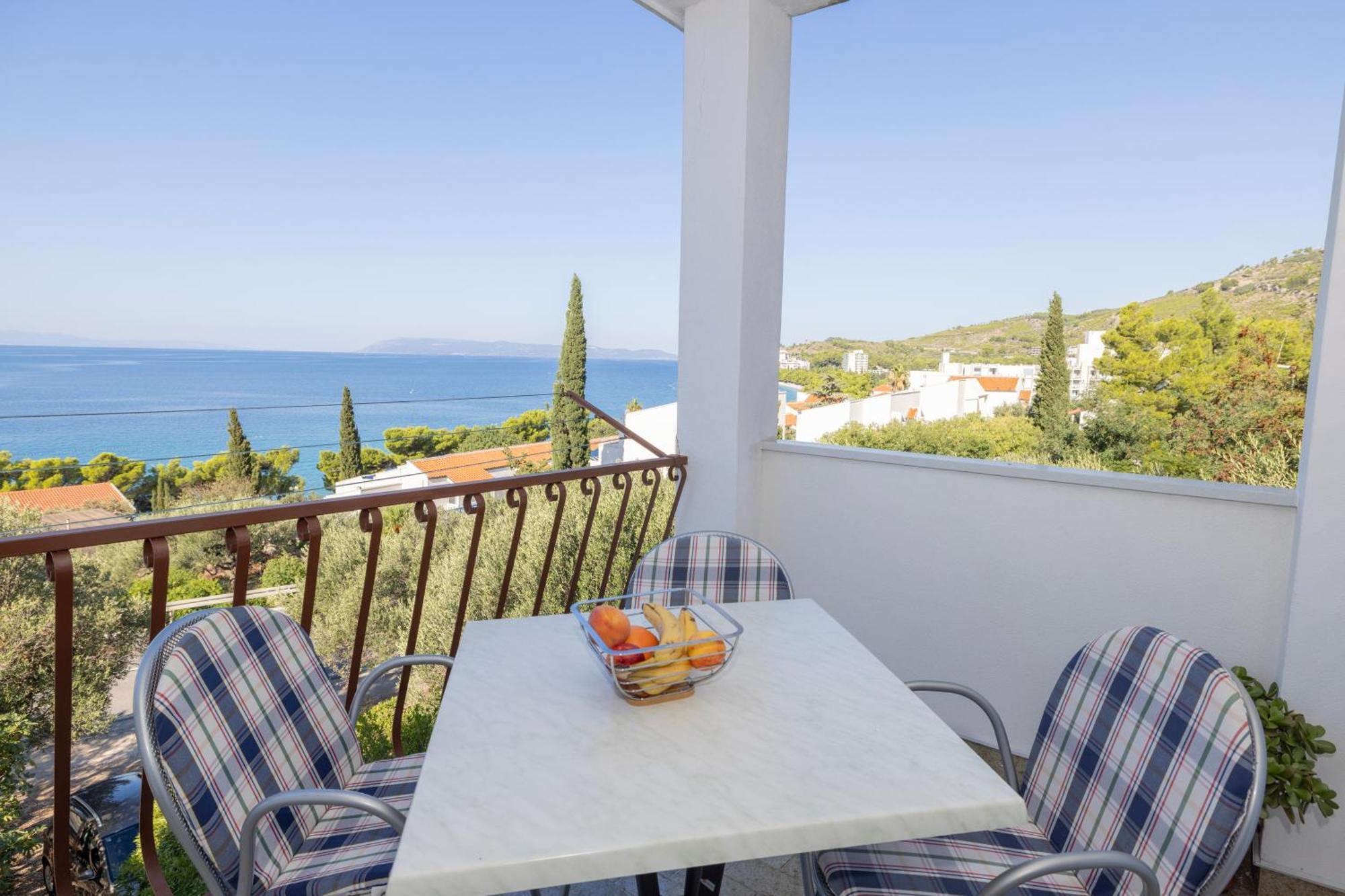 Apartmani Marta Tučepi Exteriör bild