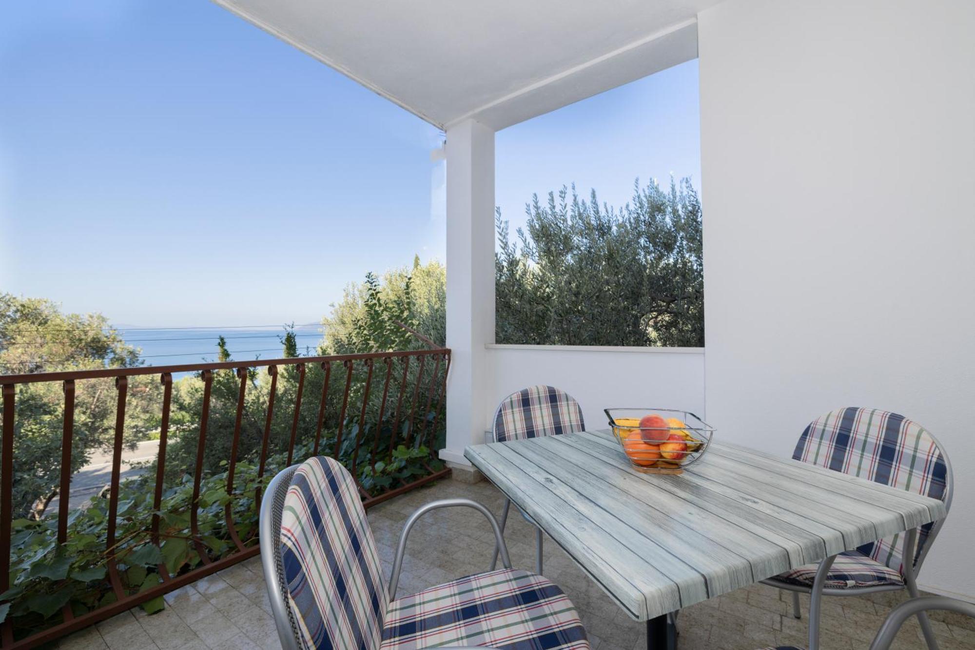 Apartmani Marta Tučepi Exteriör bild