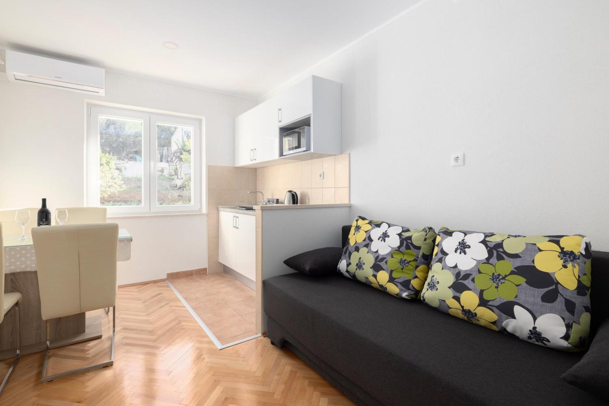 Apartmani Marta Tučepi Exteriör bild